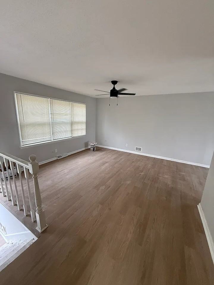 109 Nw Walnut St - Photo 3 of 10