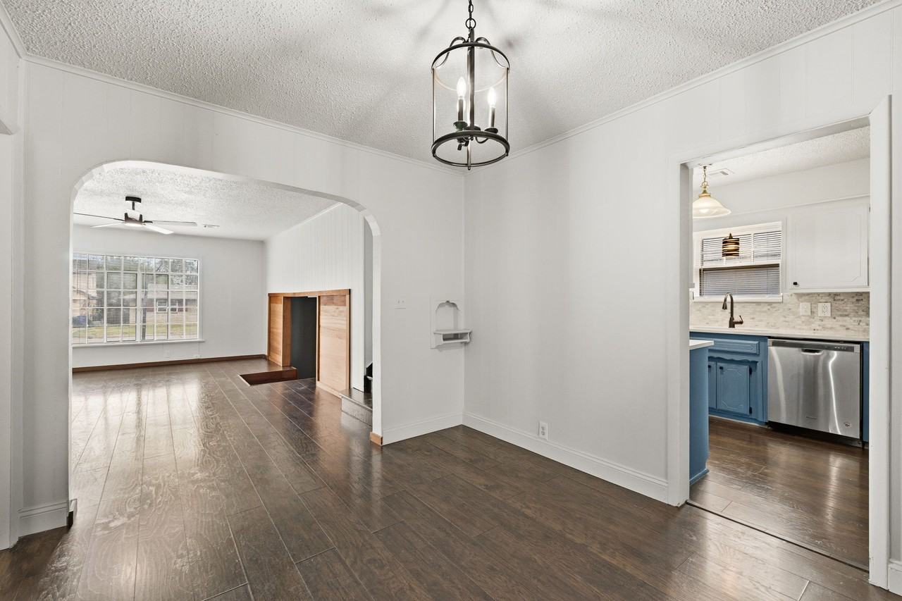 1045 S Reno Ave - Photo 2 of 27