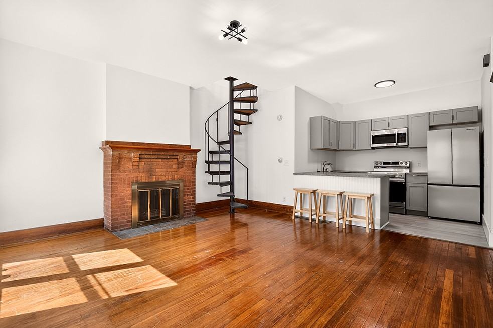 85 Alexander St #87A