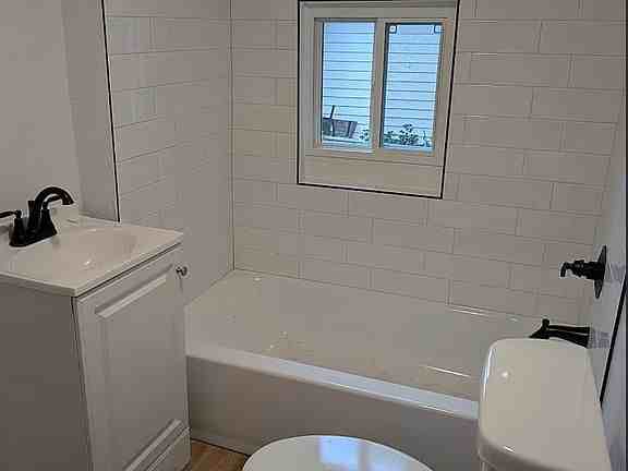 925 S 3rd St - Photo 2 of 6