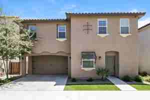 featured image of 4251 E Erie St
