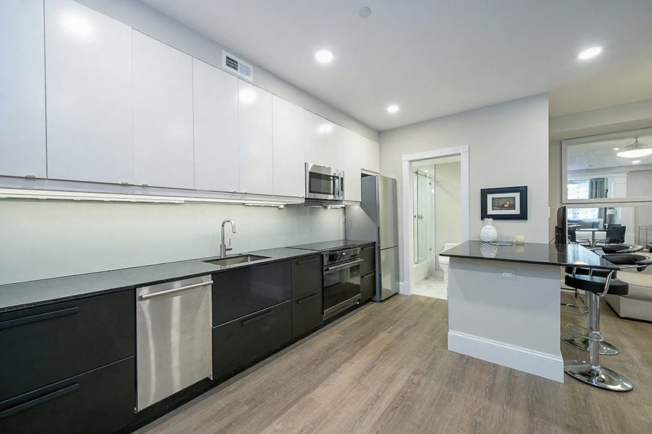 1525 Corcoran St Nw #1631304P - Photo 2 of 21