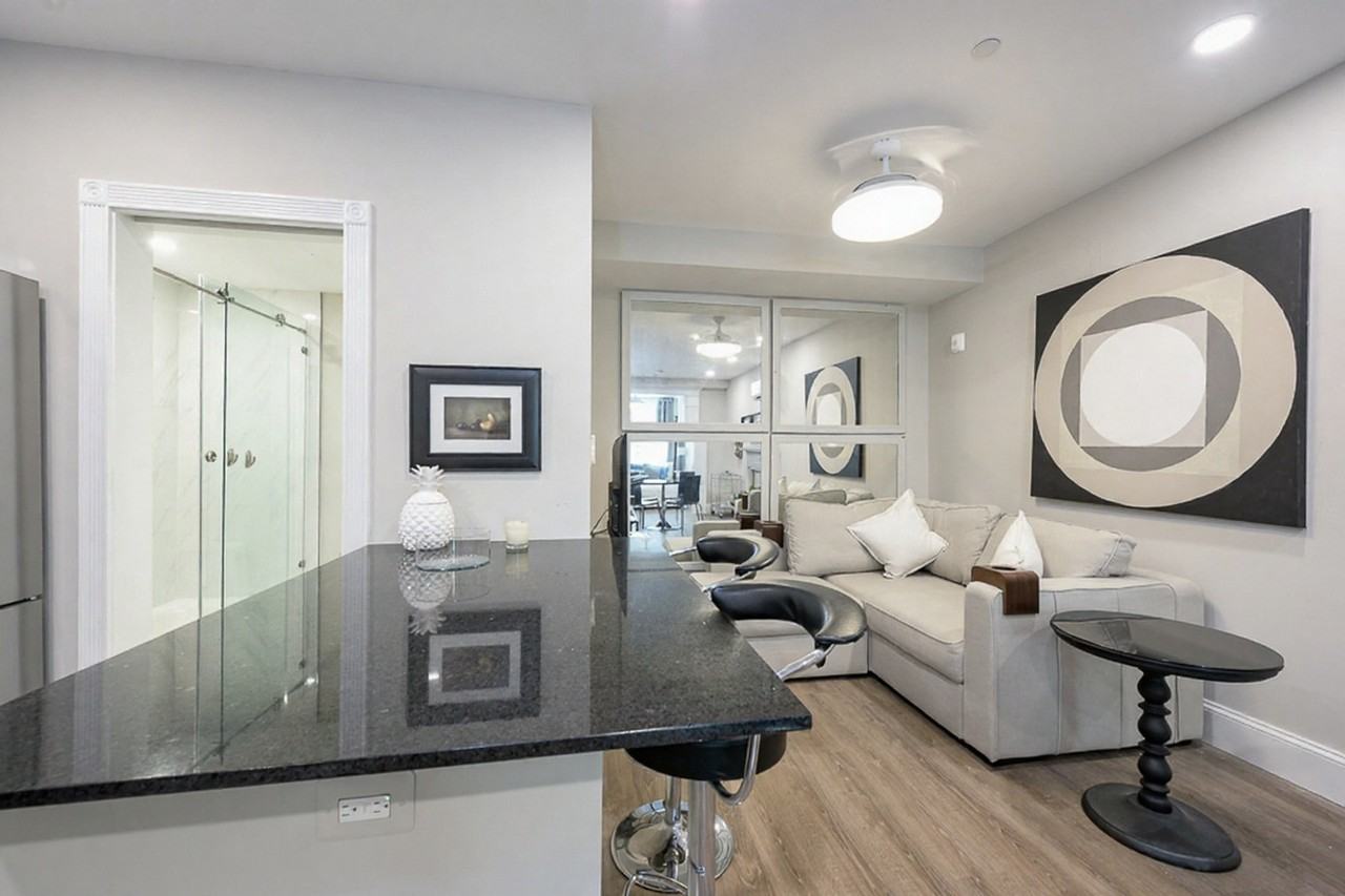 1525 Corcoran St Nw #1631304P - Photo 4 of 21