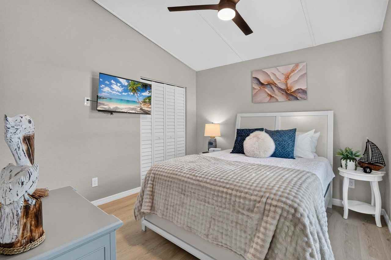 1368 21st St #1623884P - Photo 4 of 27