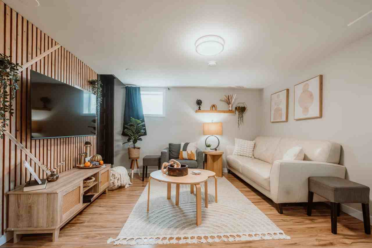 2880 Sw 3rd St #1624345P - Photo 5 of 50