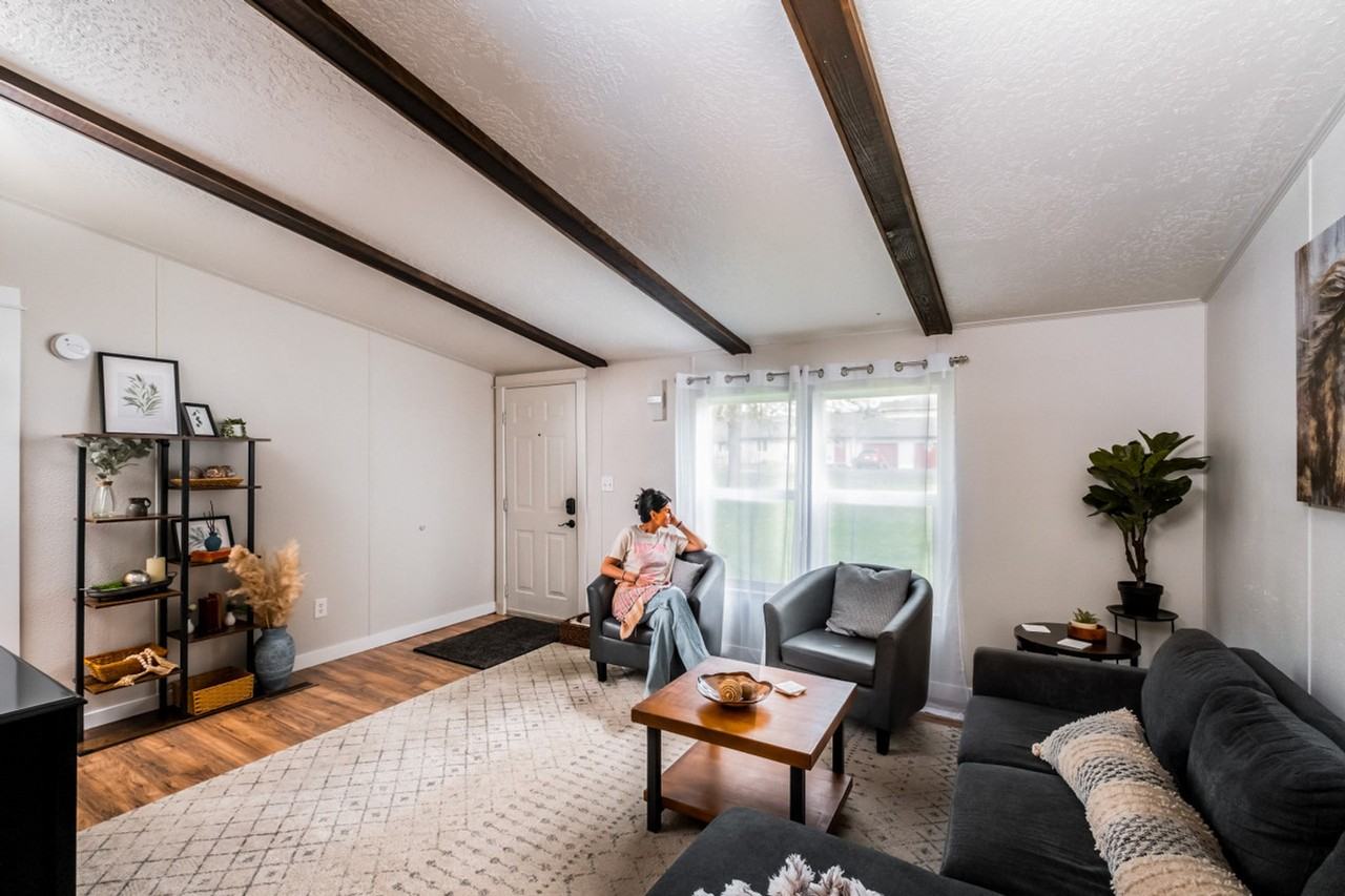 870 N 12th St #1624340P - Photo 4 of 50