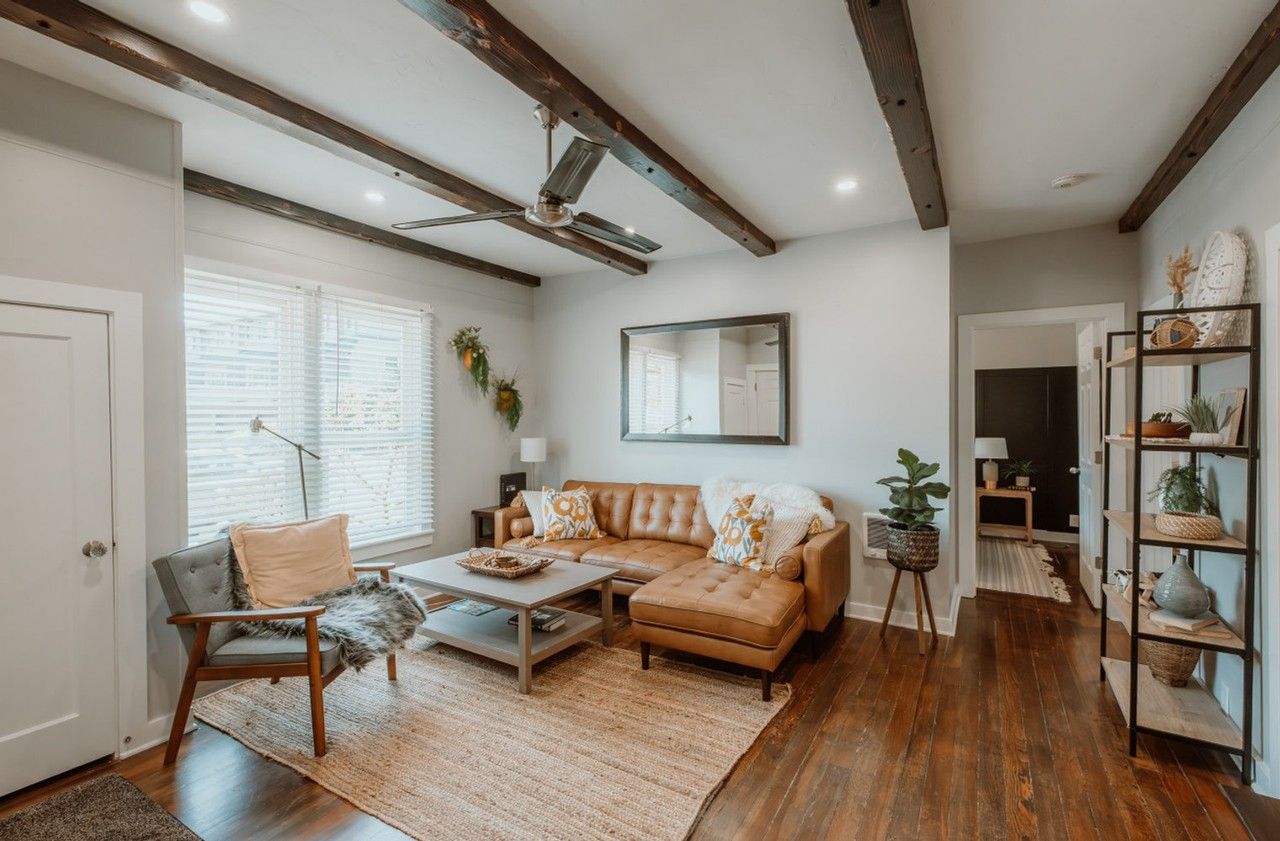 646 Nw 19th St #1624352P - Photo 4 of 50