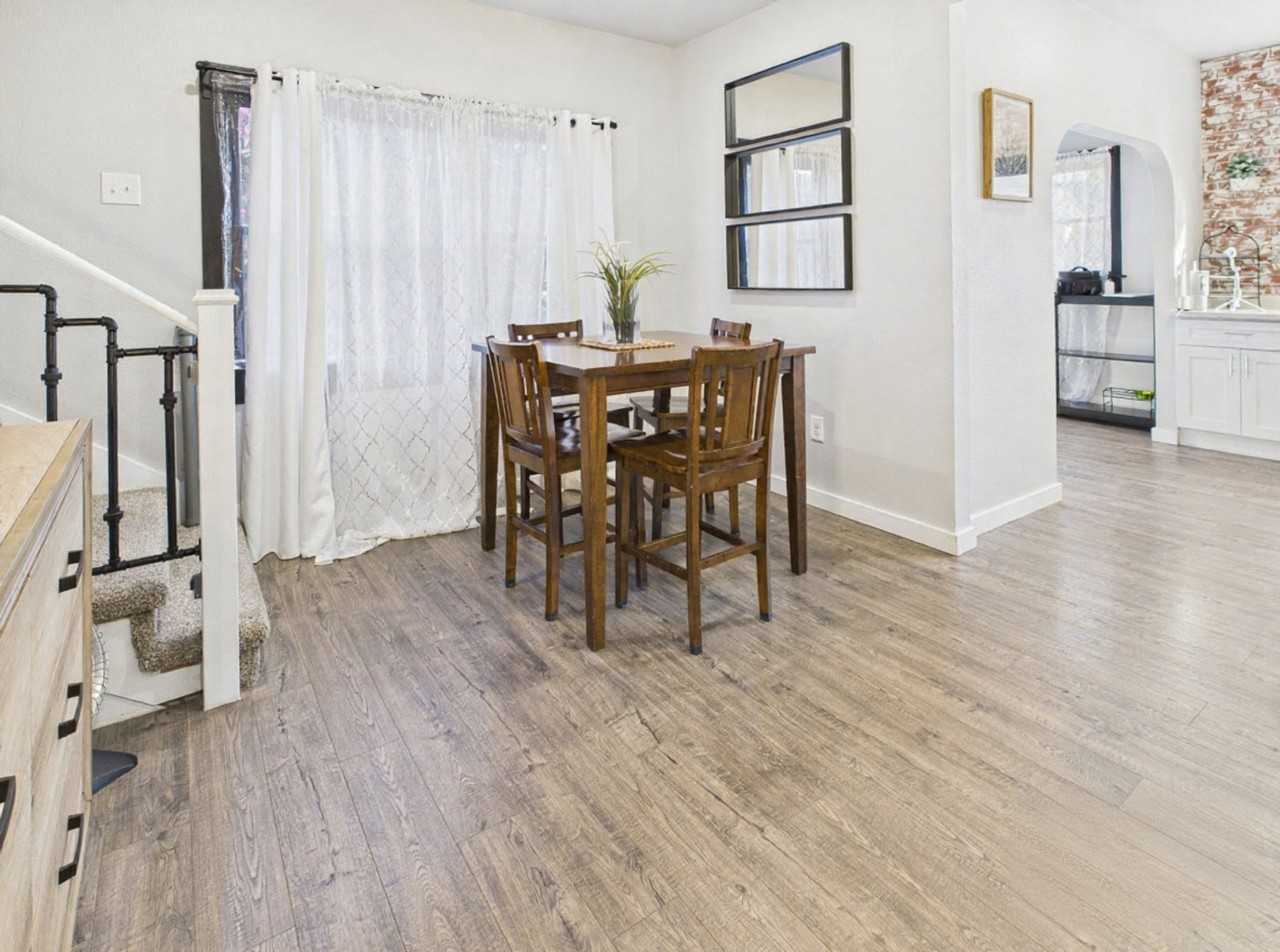 132 Southeast 7th Avenue - Photo 4 of 50