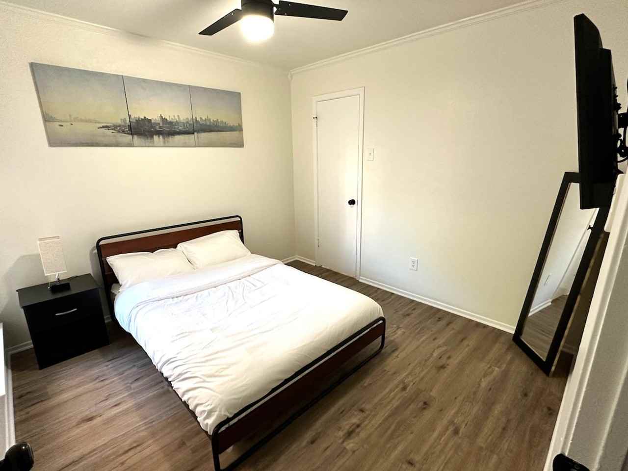 2912 Pegasus Dr #1625019P - Photo 6 of 34