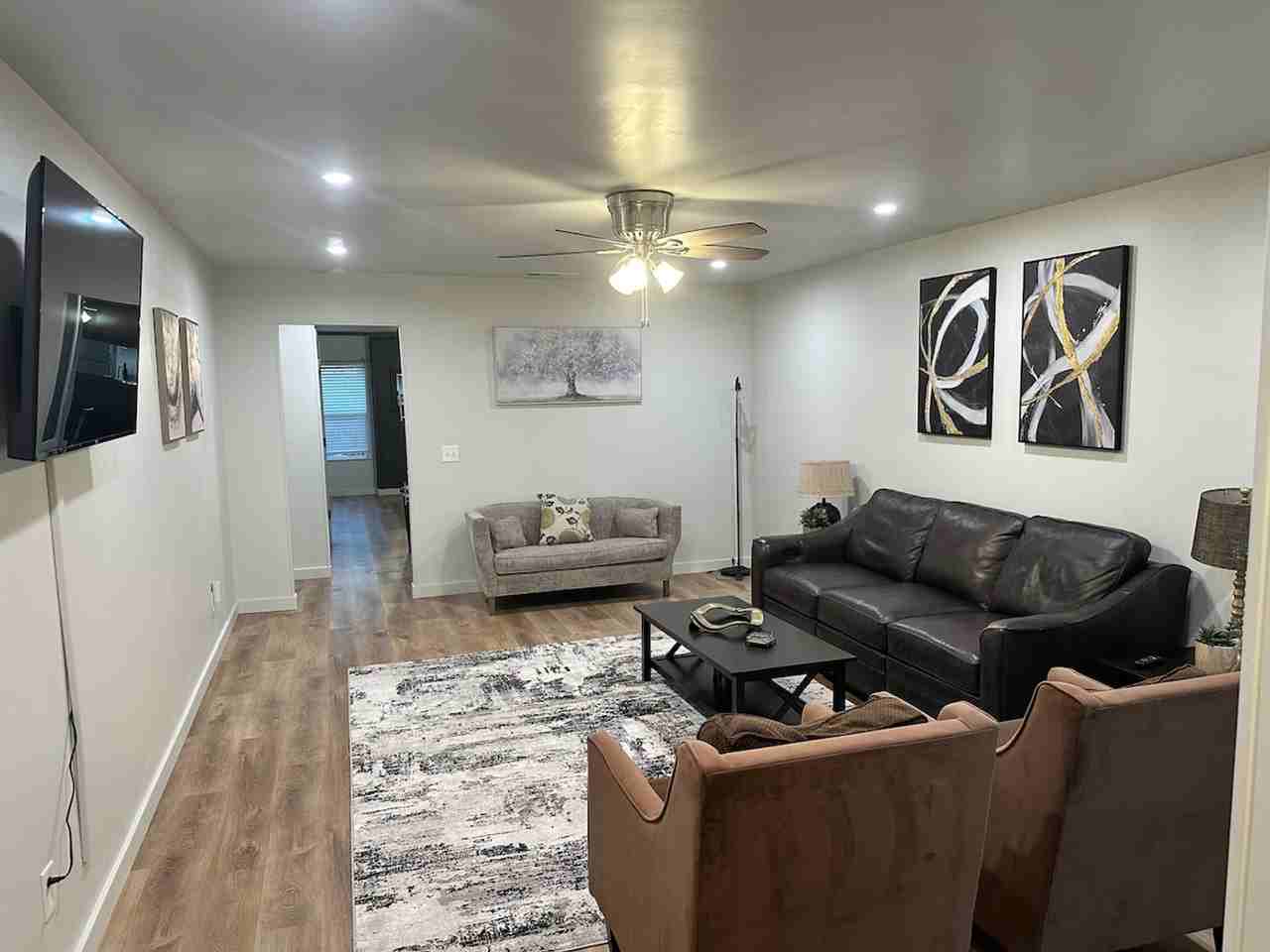1916 N Floyd Rd #1624495P - Photo 5 of 33