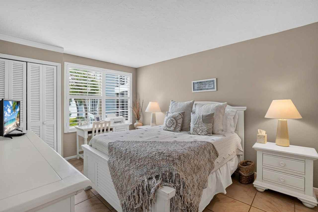 605 Sutton Pl #1626830P - Photo 4 of 17