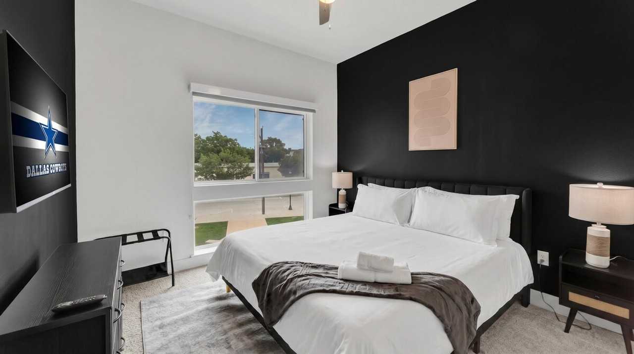 6303 Frisco Square Boulevard - Photo 5 of 34
