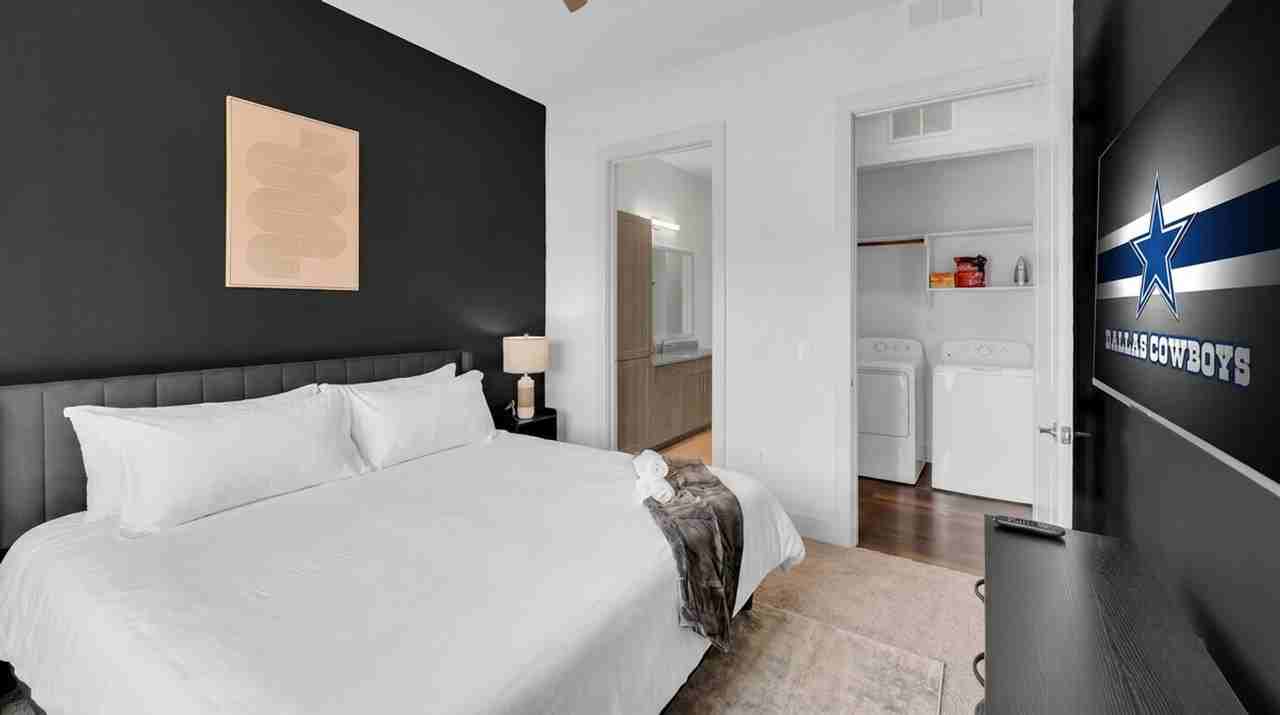 6303 Frisco Square Boulevard - Photo 6 of 34