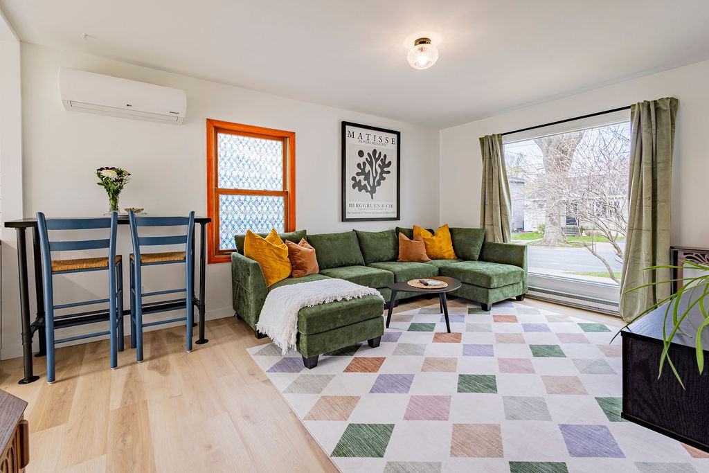 3228 Beresford Road - Photo 3 of 12
