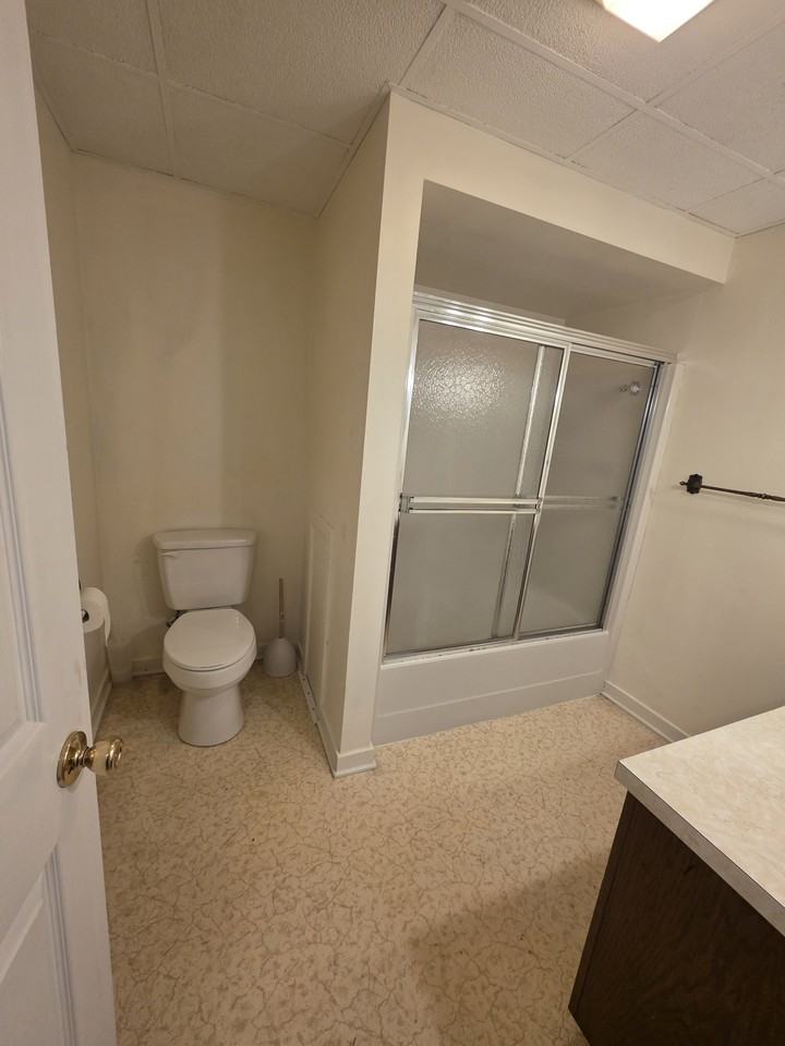 219 York Street #2F1 - Photo 6 of 9
