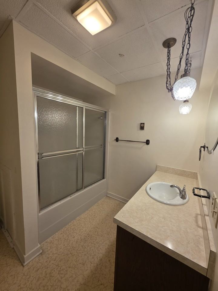 219 York Street #2F1 - Photo 7 of 9