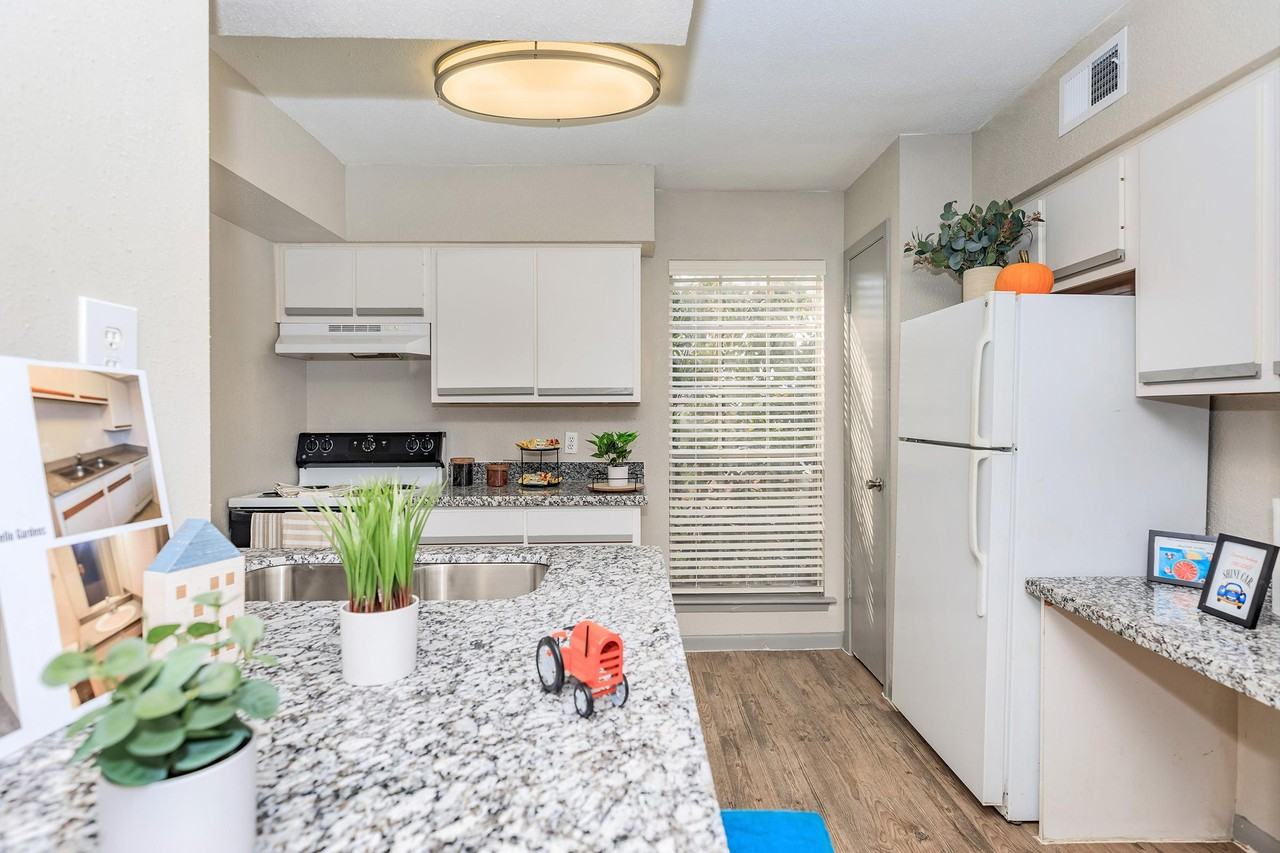 Montebello Gardens Apartments - Photo 2 of 31