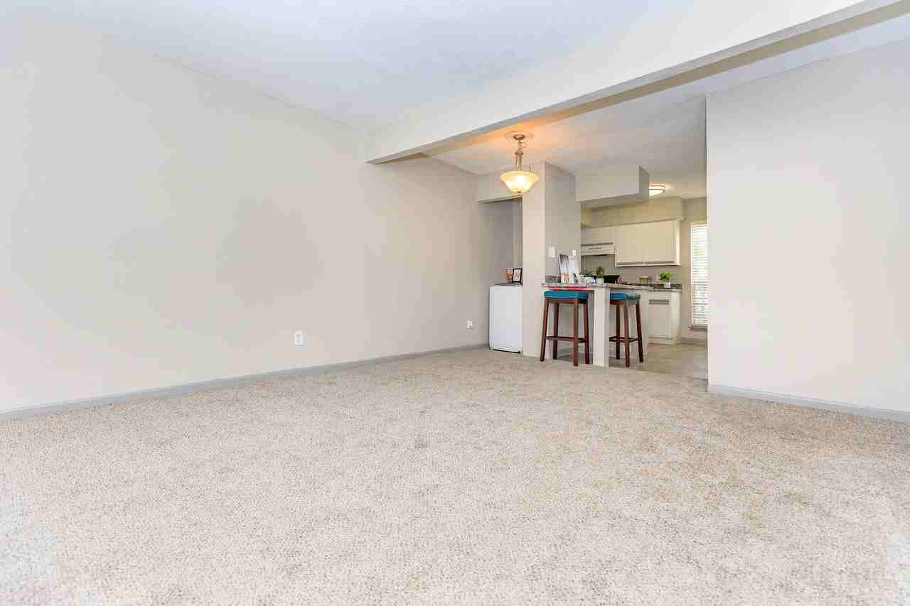 Montebello Gardens Apartments - Photo 4 of 31