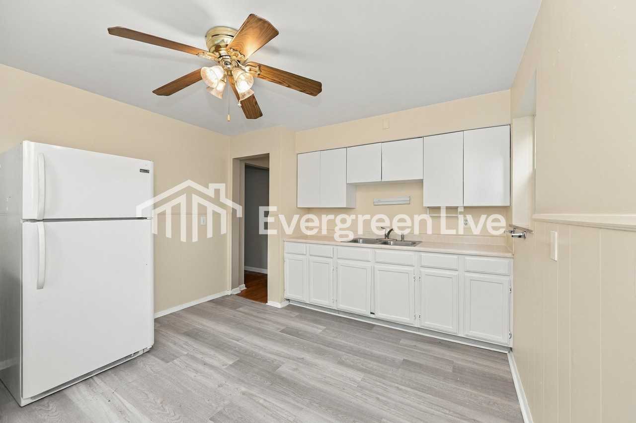 4773 Hardwick Dr - Photo 6 of 15