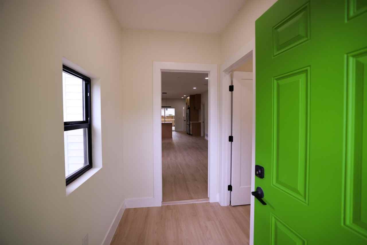 1532 17th St - Photo 2 of 30