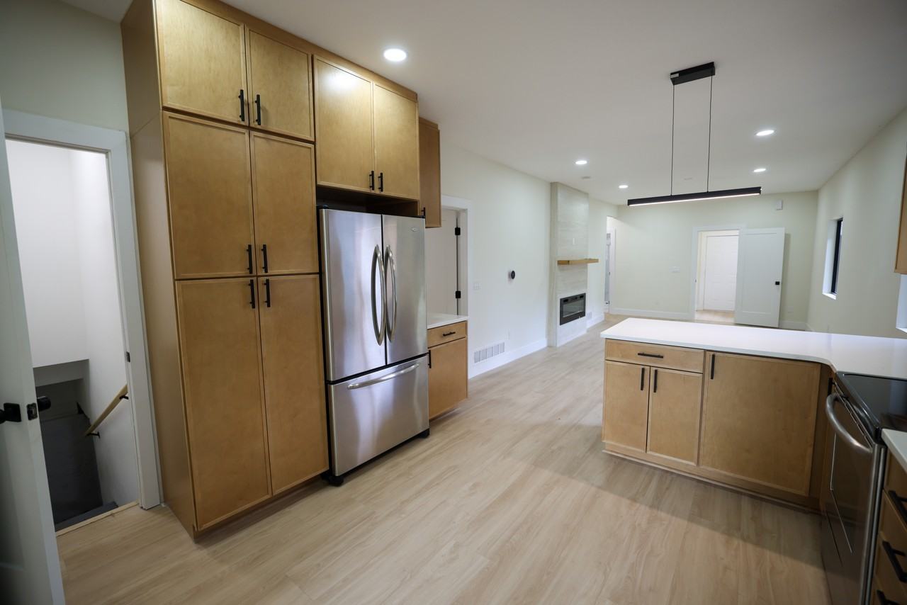 1532 17th St - Photo 3 of 30