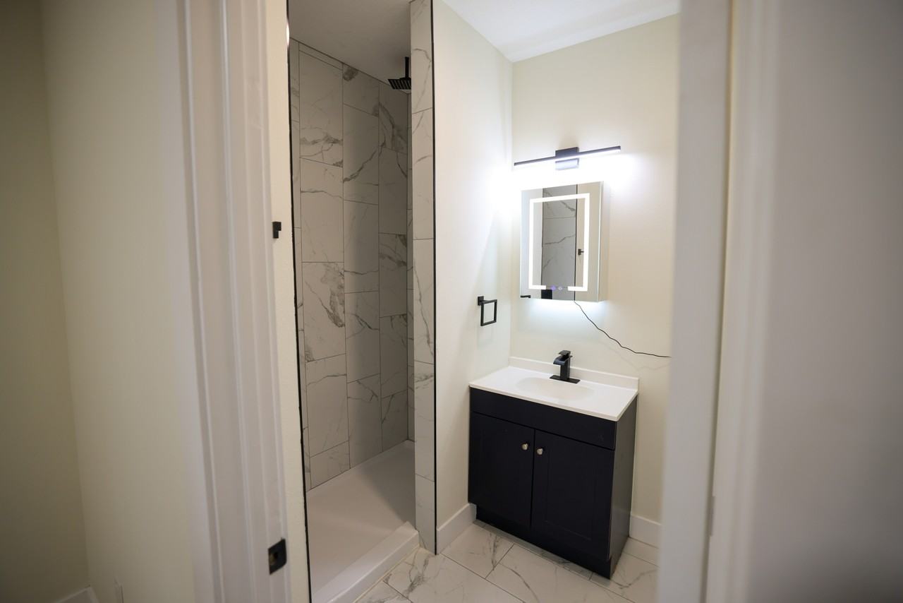 1532 17th St - Photo 6 of 30