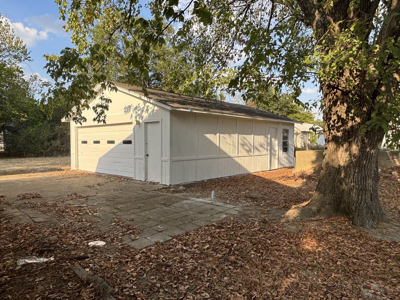 2404 Willow Rd - Photo 2 of 31
