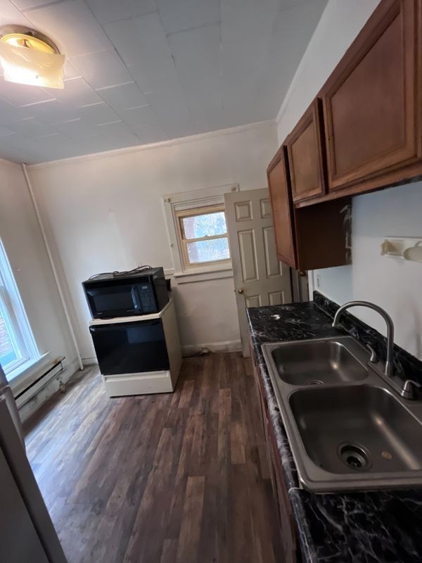 2124 Susquehanna St - Photo 3 of 8