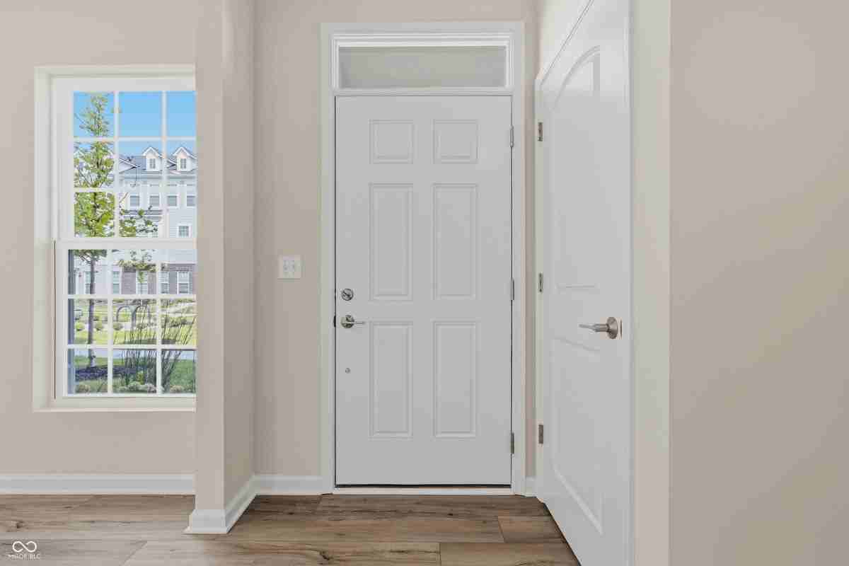 14549 Elsmere Ln - Photo 2 of 42