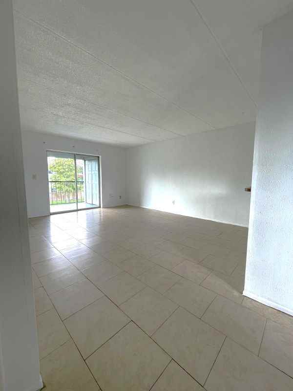 2846 Somerset Park Dr ##203 - Photo 6 of 15