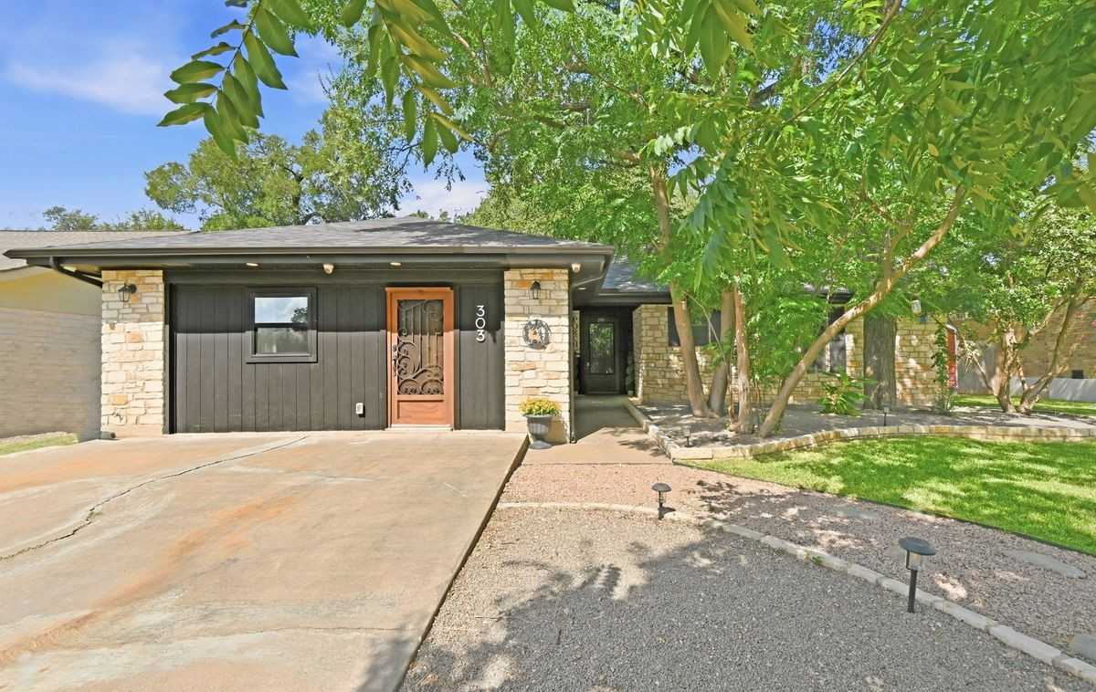 303 Pin Oak Dr - Photo 4 of 38