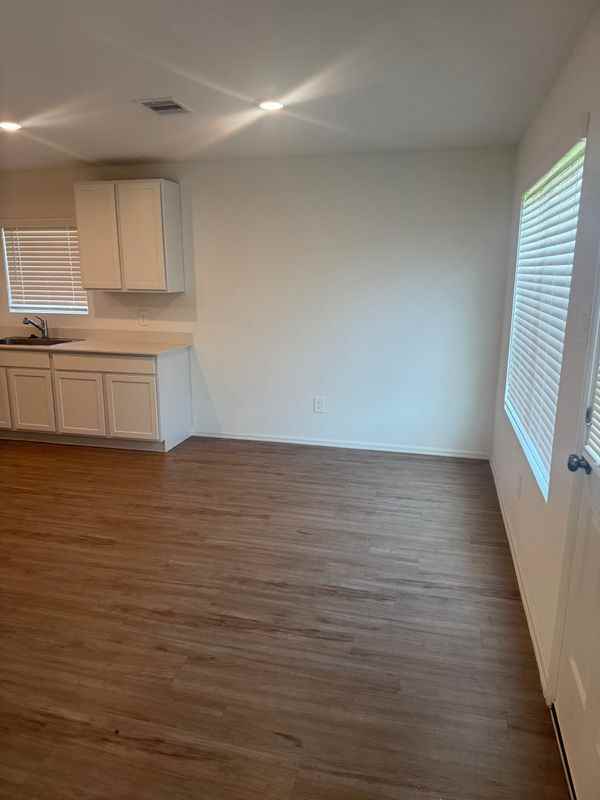 3202 Holly Stokes Way - Photo 6 of 24