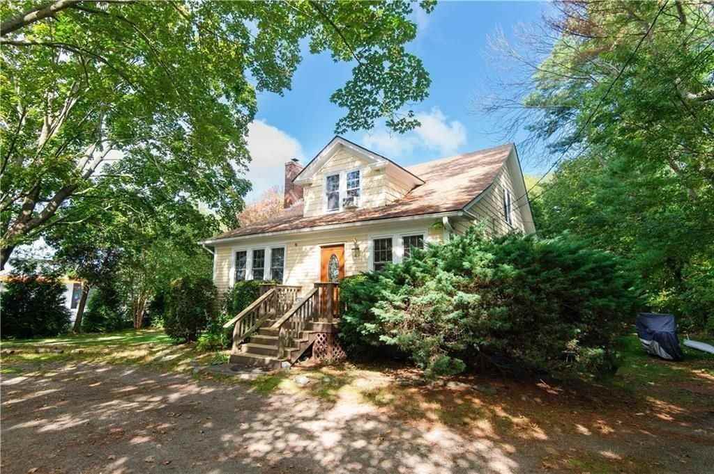 556 E Main Rd - Photo 3 of 35