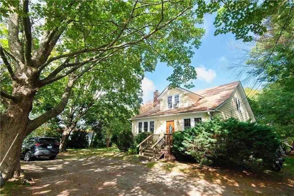 556 E Main Rd - Photo 4 of 35