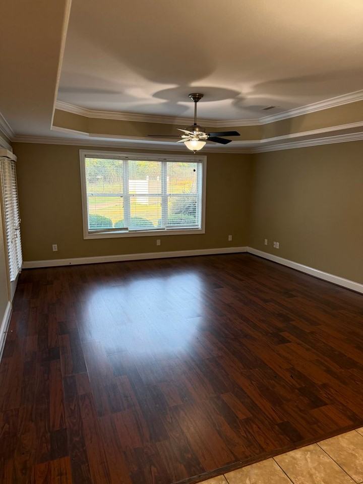 2316 Speedway Blvd - Photo 4 of 33