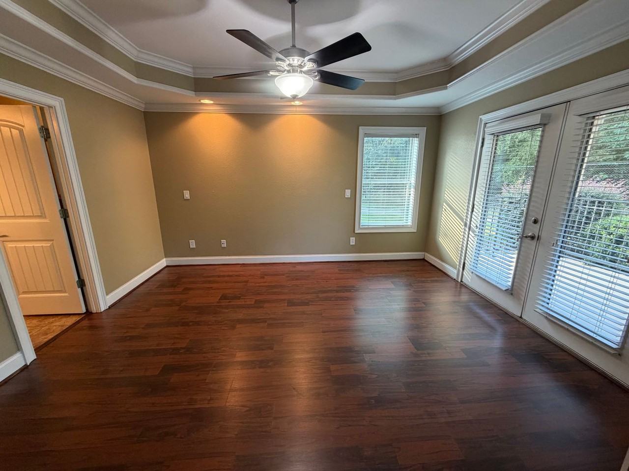 2316 Speedway Blvd - Photo 6 of 33