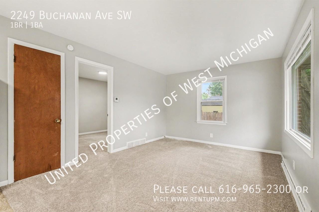 2249 Buchanan Ave Sw - Photo 6 of 16