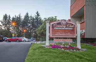 featured image of 2460 Glen Eagle Cres