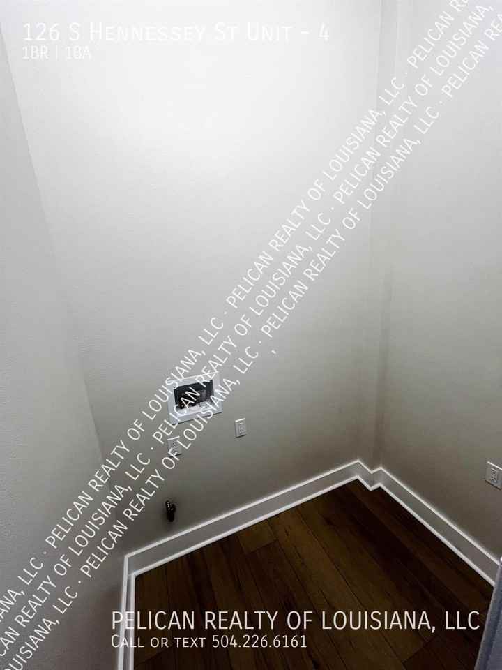 126 S Hennessey St #4 - Photo 6 of 13