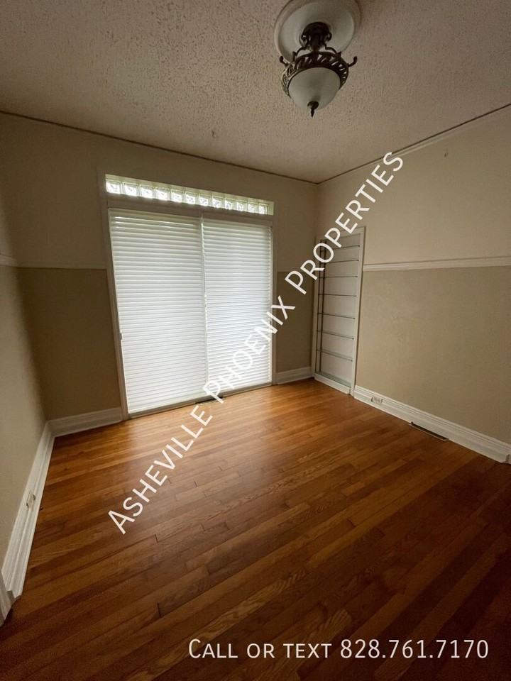 11 Enka Oak St - Photo 7 of 14