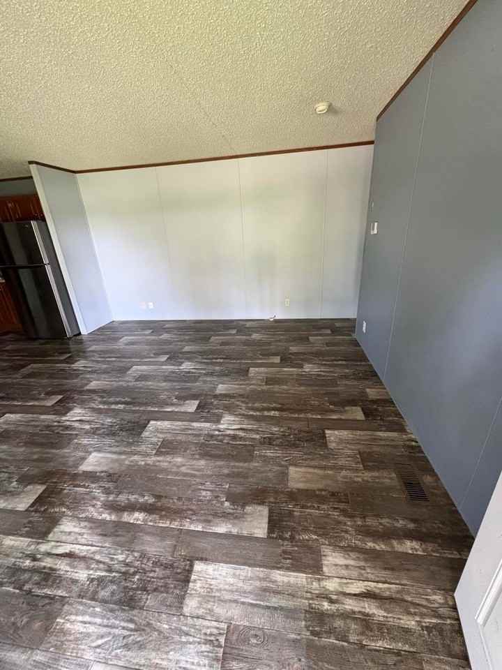 4462 Earlville Estates Mhp Llceast 1251St Road - Photo 3 of 9