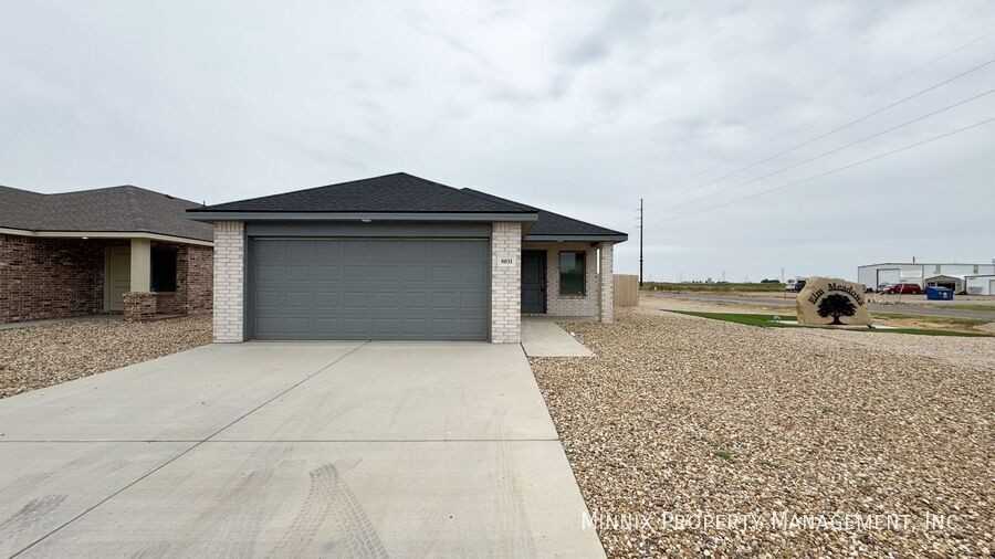 8031 Date Ave - Photo 2 of 26