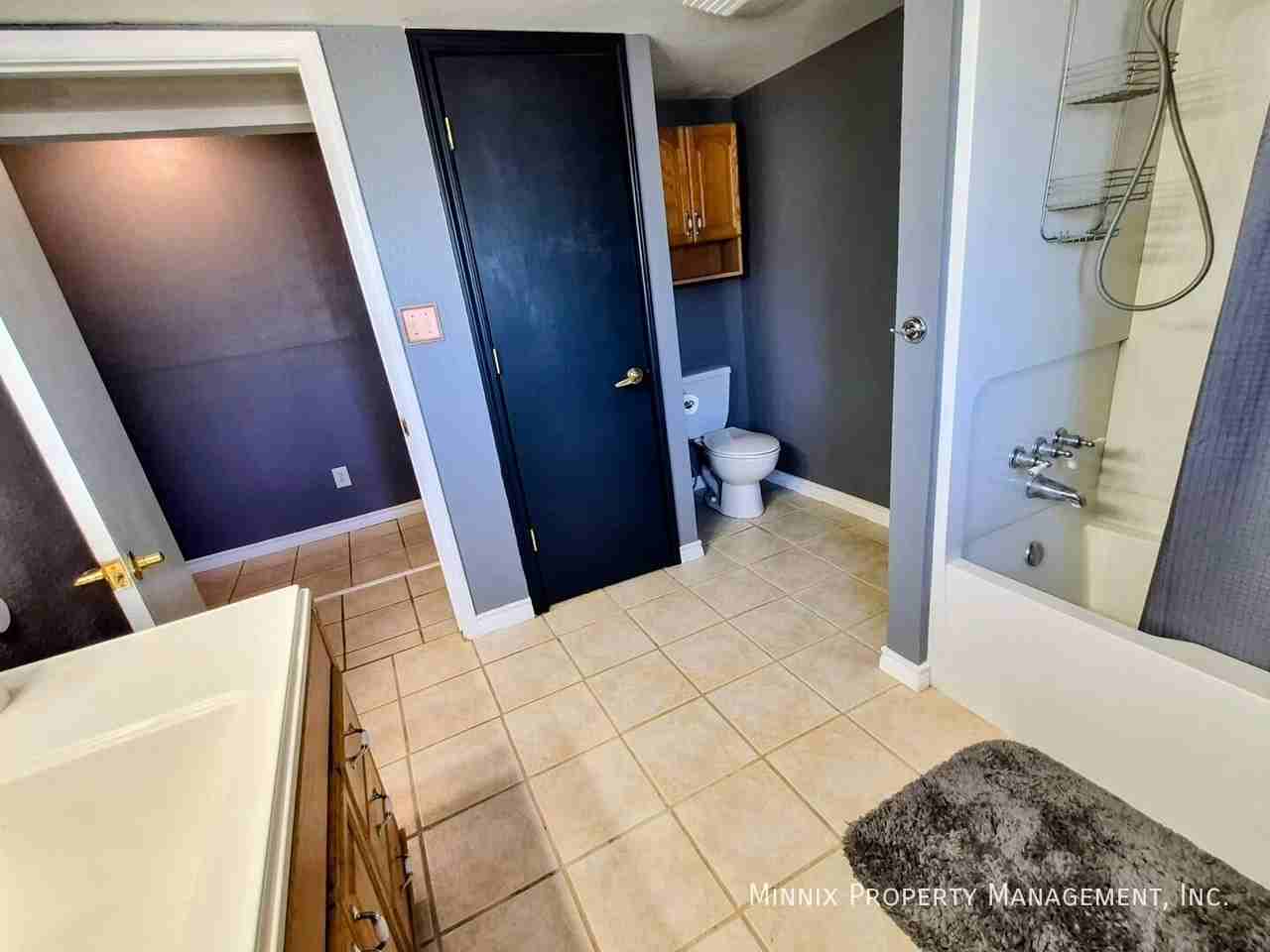 14200 Savannah Rd - Photo 2 of 31