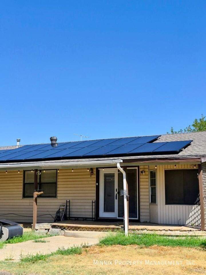 14200 Savannah Rd - Photo 4 of 31