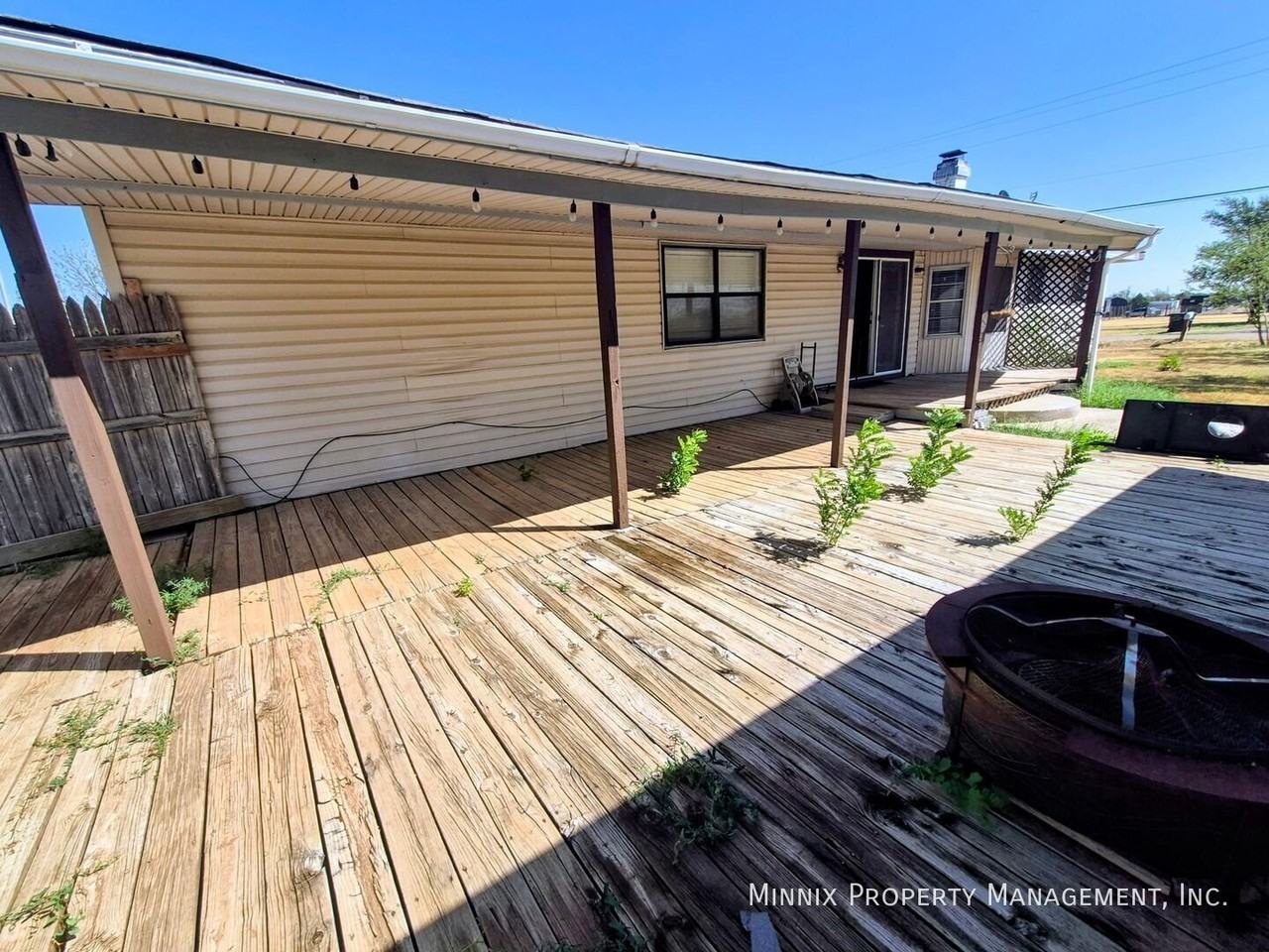 14200 Savannah Rd - Photo 5 of 31