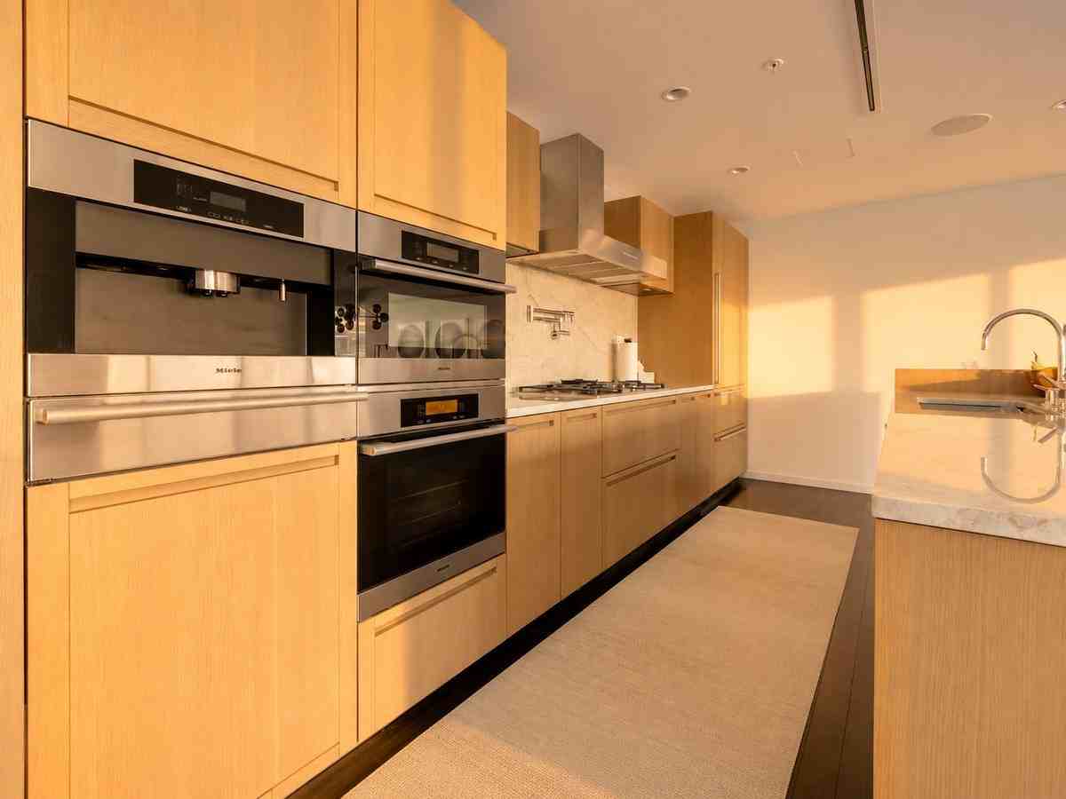 1011 West Cordova Street #230X - Photo 7 of 14