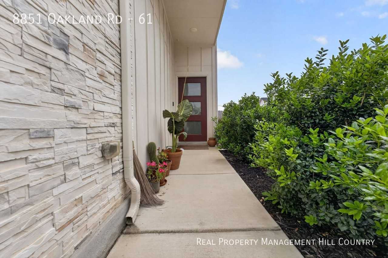 8851 Oakland Rd #61 - Photo 7 of 50