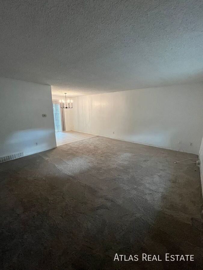 870 S Leyden St - Photo 6 of 19