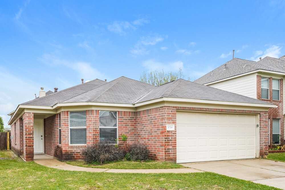 20746 Fox Cliff Ln - Photo 3 of 16