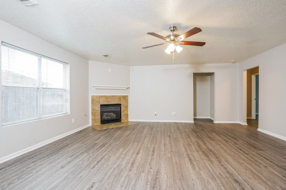 20746 Fox Cliff Ln - Photo 5 of 16
